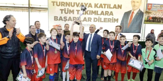 Kupada gülen Petkim Ortaokulu oldu