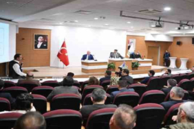 Mecliste depremde yaşamını yitirenler anıldı