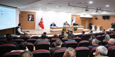 Mecliste depremde yaşamını yitirenler anıldı