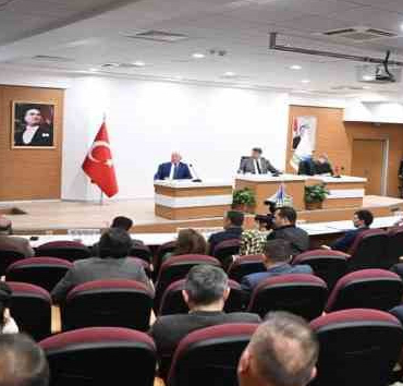 Mecliste depremde yaşamını yitirenler anıldı