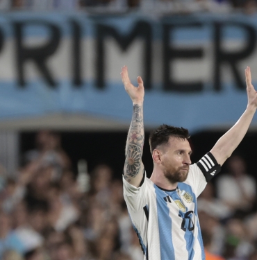 Messi, kariyerinde 800 gole ulaştı