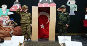 Minikler Çanakkale Zaferi'ni böyle kutladı