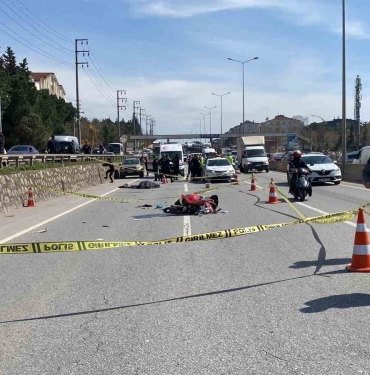 Motosiklet tır dorsesinin altına yuvarlandı, sürücü hayatını kaybetti