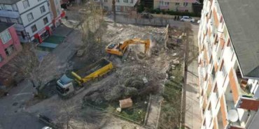 O sağlık ocağı yeni görünüme kavuşması için yıkıldı