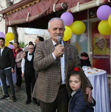 Özel çocuklar için kuruldu, açılışı da özel günde yapıldı