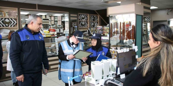 Özel öğrenciler, zabıta kıyafetlerini giyip ekiplerle denetime çıktı