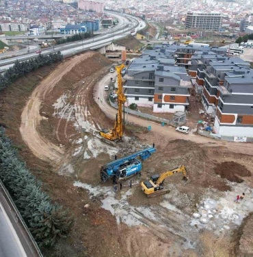 Solaklar Köprülü Kavşak Projesi ’nde ilk kazma vuruldu