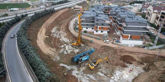 Solaklar Köprülü Kavşak Projesi ’nde ilk kazma vuruldu