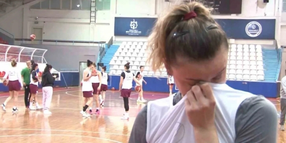Başarılı basketbolcu Hatay’dan bahsederken gözyaşlarını tutamadı: “Hatay bizim için çok farklıydı”