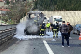 TEM ’de minibüs alev topuna döndü