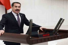 Türkkan'ın 'cami projesinin kaldırıldığı' iddiasını ruhsat ve belgelerle yalanladı