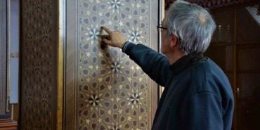 Unutulmaya yüz tutan sanat dünyada ilk kez bir camide uygulandı