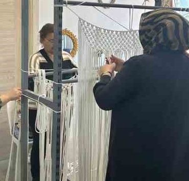 Üretici kadınların dayanışması büyüyor: Depremzede kadınları da aralarına bekliyorlar