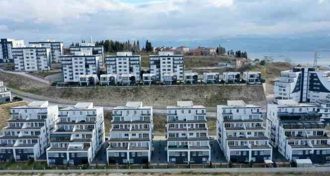 Vadi İzmit'te 8 taşınmaz satışa çıkıyor