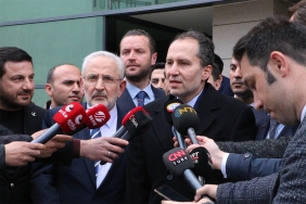 Yeniden Refah Partisi Genel Başkanı Erbakan, cumhurbaşkanlığı adaylık başvurusunu yaptı