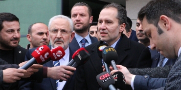 Yeniden Refah Partisi Genel Başkanı Erbakan, cumhurbaşkanlığı adaylık başvurusunu yaptı