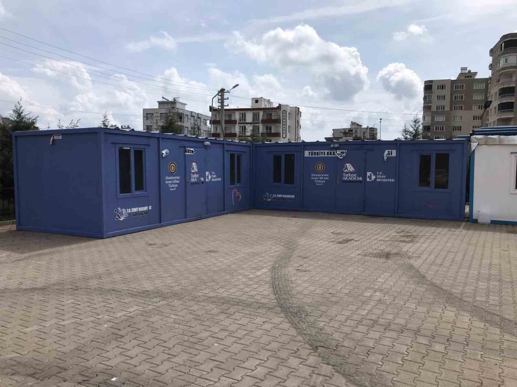 YKS ve LGS ’ye hazırlanan depremzedelere eğitim konteynerleri