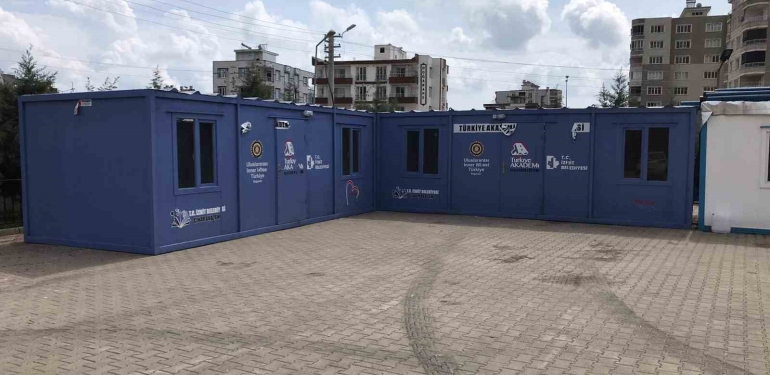 YKS ve LGS ’ye hazırlanan depremzedelere eğitim konteynerleri
