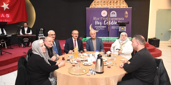 Vali Yavuz Gebze’de Şehit Yakınları ve Kahraman Gazilerimizle İftar Sofrasında Bir Araya Geldi