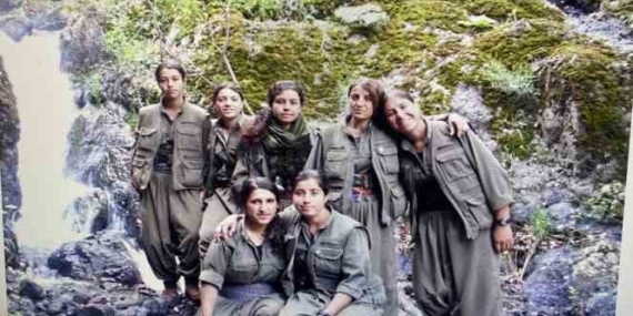 Yeşil Sol Parti adayı Ayten Dönmez’in PKK kamplarındaki yeni fotoğrafları ortaya çıktı