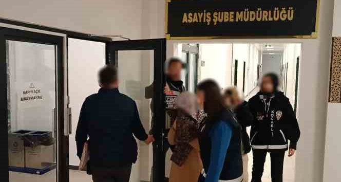 80 bin TL değerinde ziynet ve para çalan 2 şüpheli yakayı ele verdi