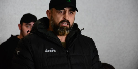 Hodri Meydan’da Başkan Ferhat Uzun istifa etti