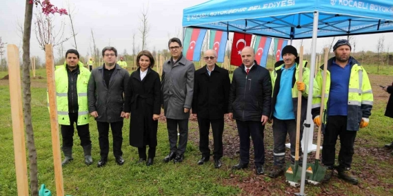Azerbaycan ve Türkiye Kardeşliği Ormanına Haydar Aliyev ’in anısına 100 fidan