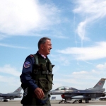 bakan-akar-dan-dunya-pilotlar-gunu-mesaji