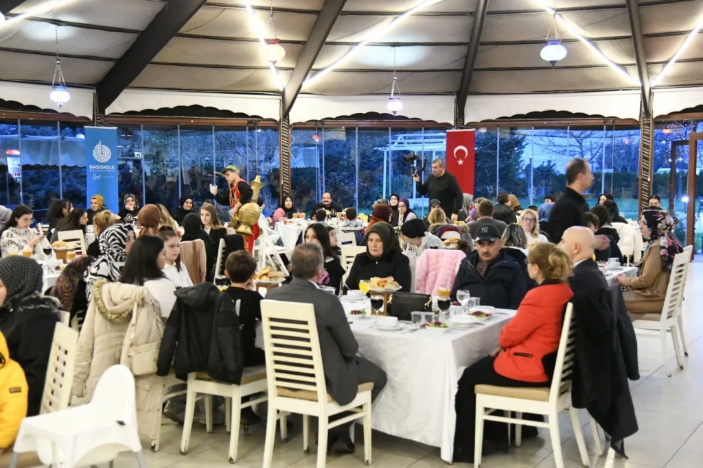 Başiskele ’de gönül sofrası kuruldu
