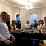 baskan-kocaman-yabanci-ogrencilere-evinde-iftar-verdi