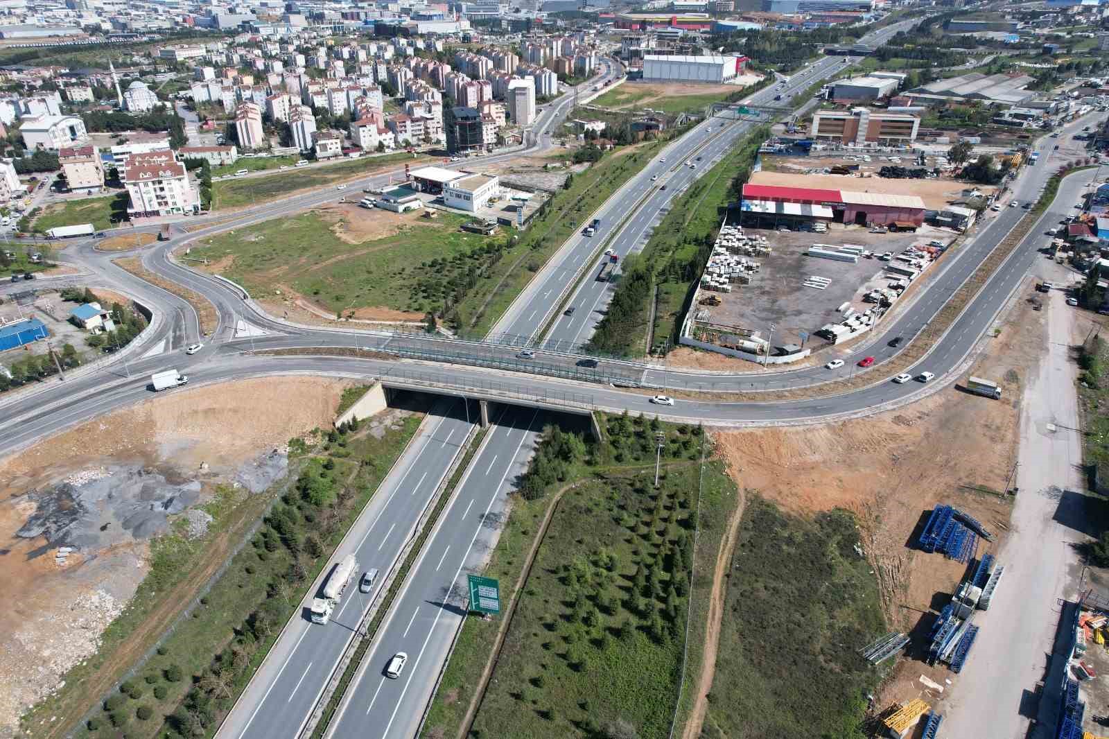 Çayırova Turgut Özal Köprüsü ’nde trafik sorunu çözüldü
