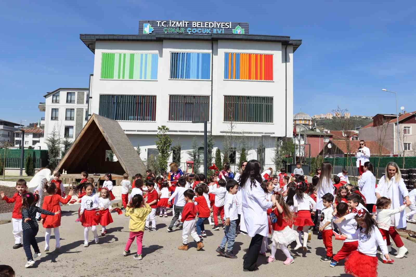 Çınar Çocuk Evi ’nde erken 23 Nisan coşkusu
