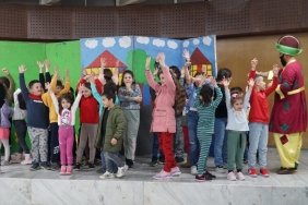 Çocuklar geleneksel Ramazan şenliğinde eğlendi