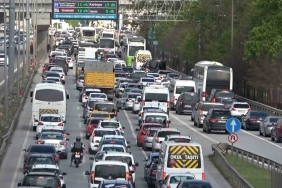 D-100 ’de yoğun trafik