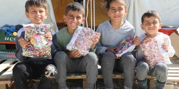 Defneli çocukların bayram mutluluğu