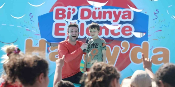 Depremzede çocuklar Lemi Filozof ve Onur Erol ile bayramın tadını çıkardı