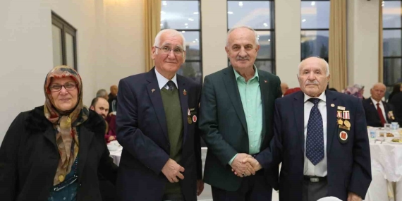 Derince ’de gönül sofraları kuruluyor