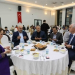 derinceli-romanlar-iftarda-bulustu