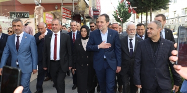 Erbakan: "(Kılıçdaroğlu) Biz borçtan kurtulmaya çalışıyoruz, sen 300 milyar dolar borç getiriyorsun"