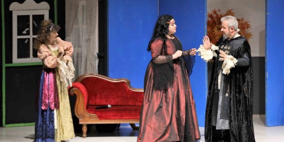 “Ferhat ve Juliet” tiyatro oyunu Başiskele ’de sahnelendi