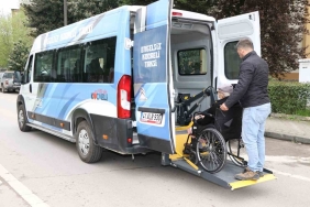 Hasta nakil ambulansları ve engelsiz taksi, bayramda da görev başında