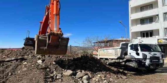 İzmit Belediyesi ekipleri Adıyaman ’da