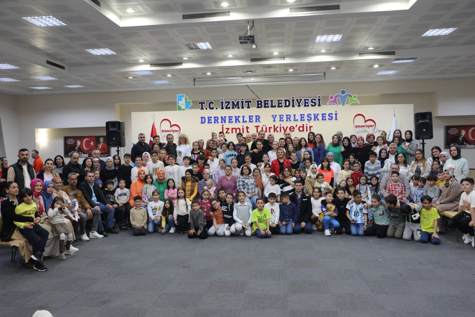 İzmit ’te 7 bin 128 çocuk yüzme öğrendi