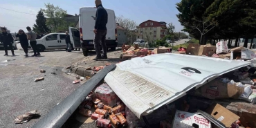 Kaza yapan araçtaki meşrubatlar yola saçıldı, bir kişi yaralandı