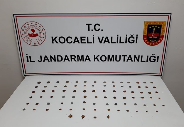 Kocaeli ’de 82 sikke ele geçirildi