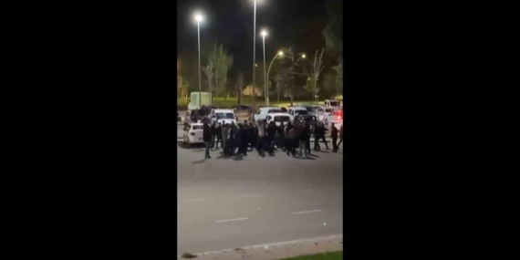 Kocaeli ’de iki grubun kavgasında yumruklar havada uçuştu