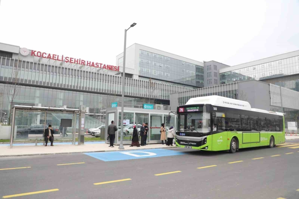 Kocaeli Şehir Hastanesi ’nin ulaşım ağları vatandaşları memnun etti