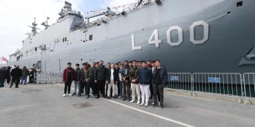 Öğrenciler TCG Anadolu ’ya hayran kaldı