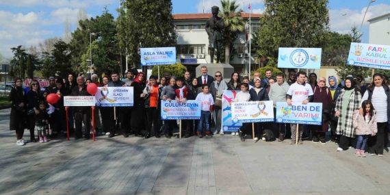 Otizme dikkat çektiler