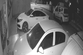 Sipariş verip bekledikleri motosikletli kuryeyi pompalı tüfekle vurdular